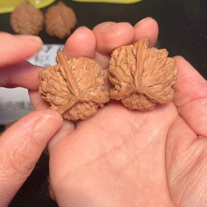 文玩核桃吊坠3.65尺盘山