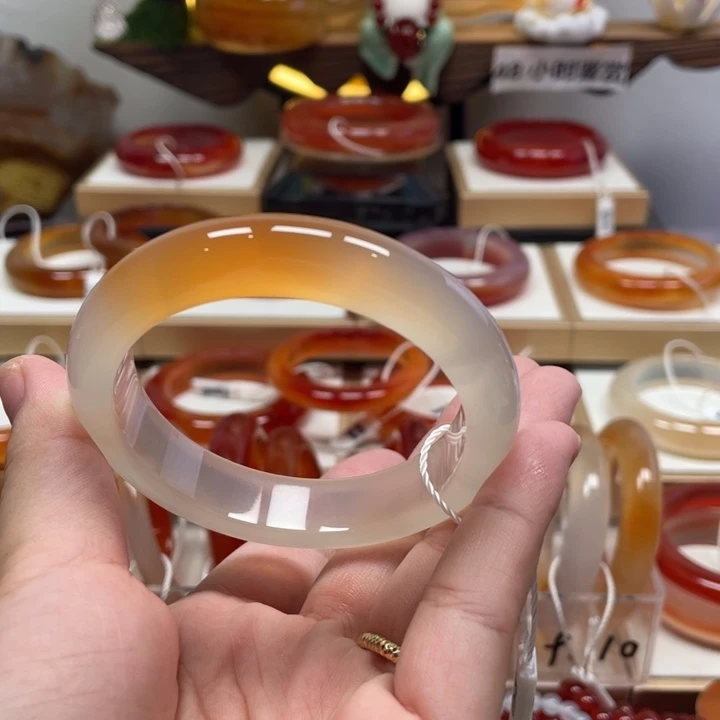 手镯玛瑙/玉髓未镶嵌