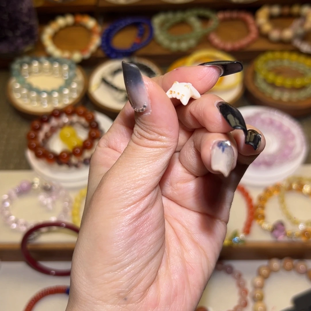 石英质玉手串未镶嵌微*