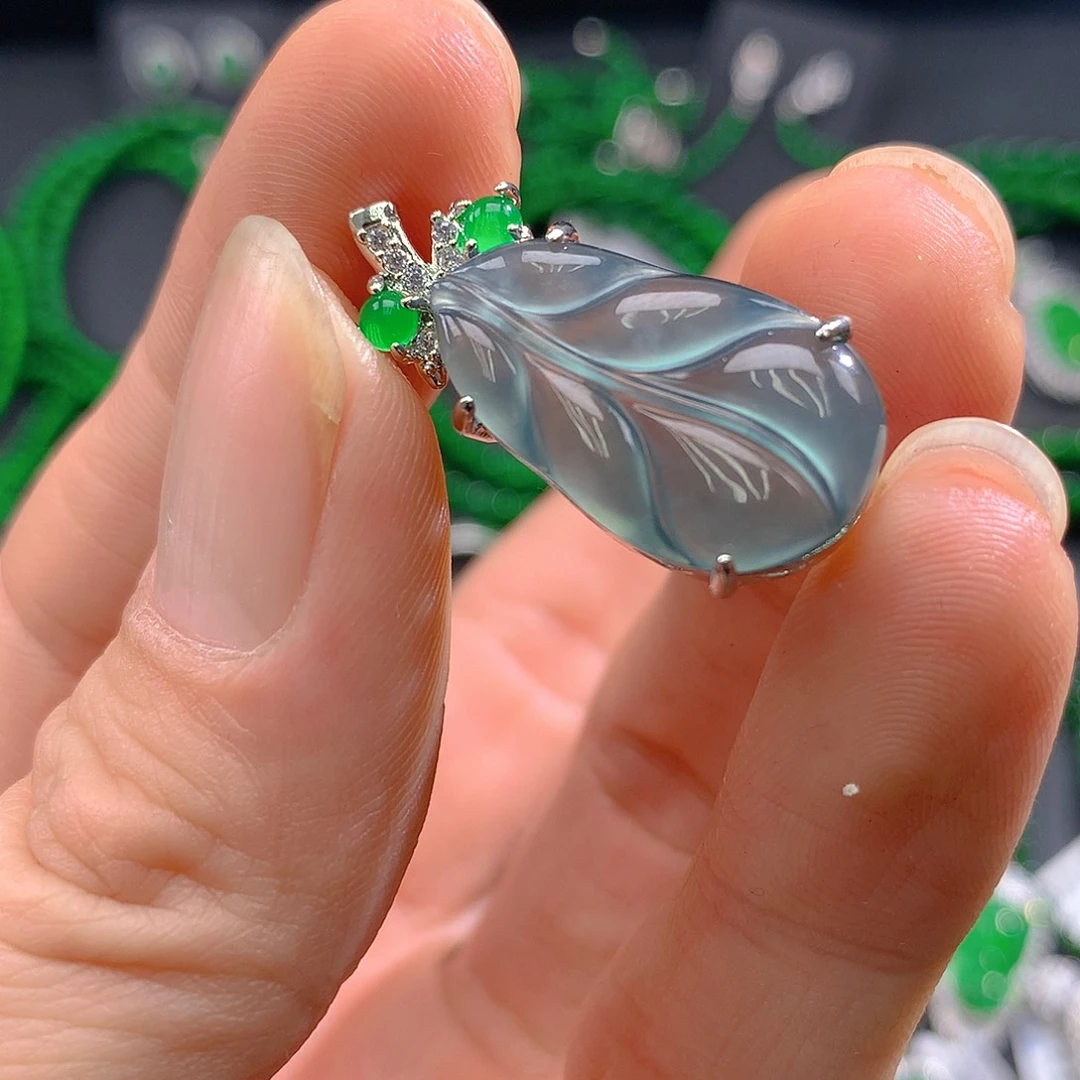 翡翠手链未镶嵌翡翠
