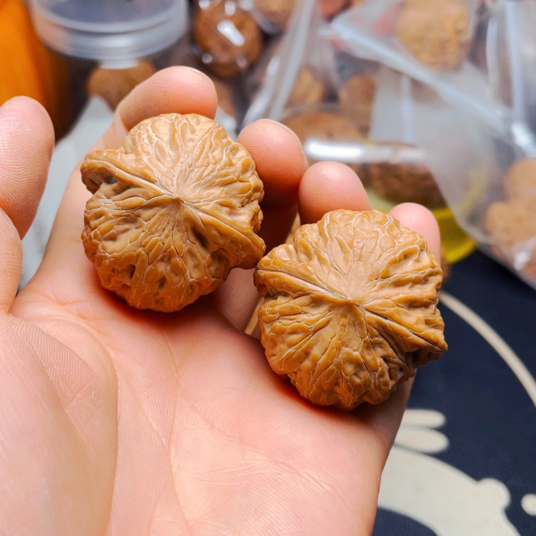 文玩核桃吊坠铁锤妹妹