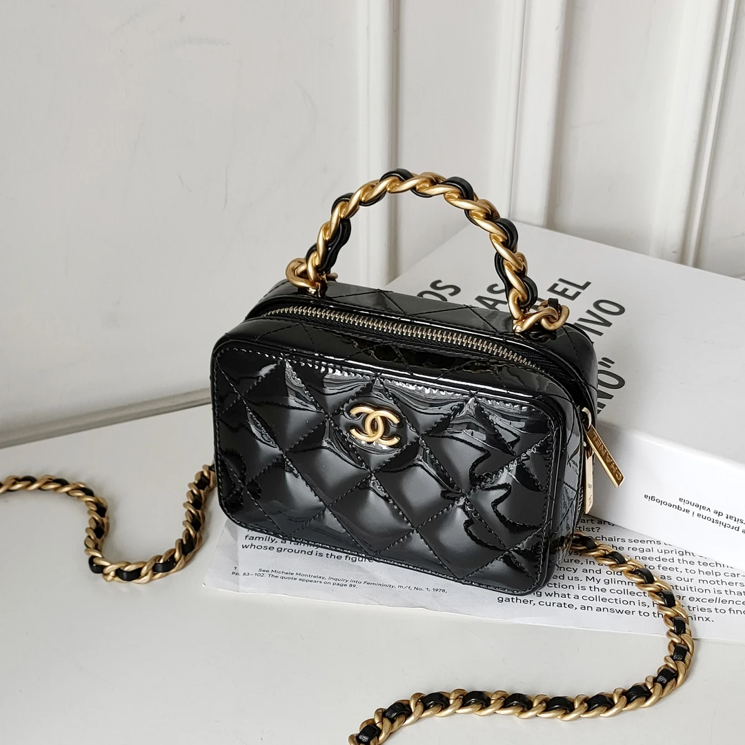 95新 Chanel/香奈儿 22A 黑金漆皮手柄款化妆盒mini手提包 49893