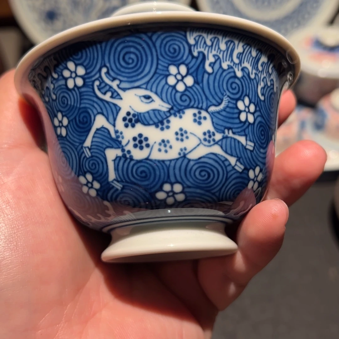 上***城瓷杯子小鹿盖碗一个