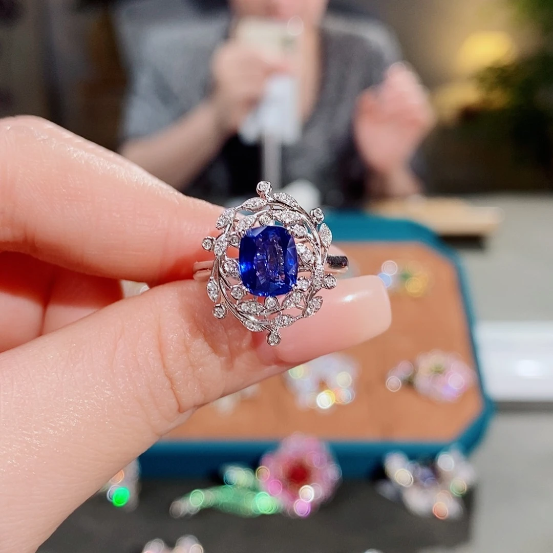 蓝宝石戒指18K金镶嵌1.98ct