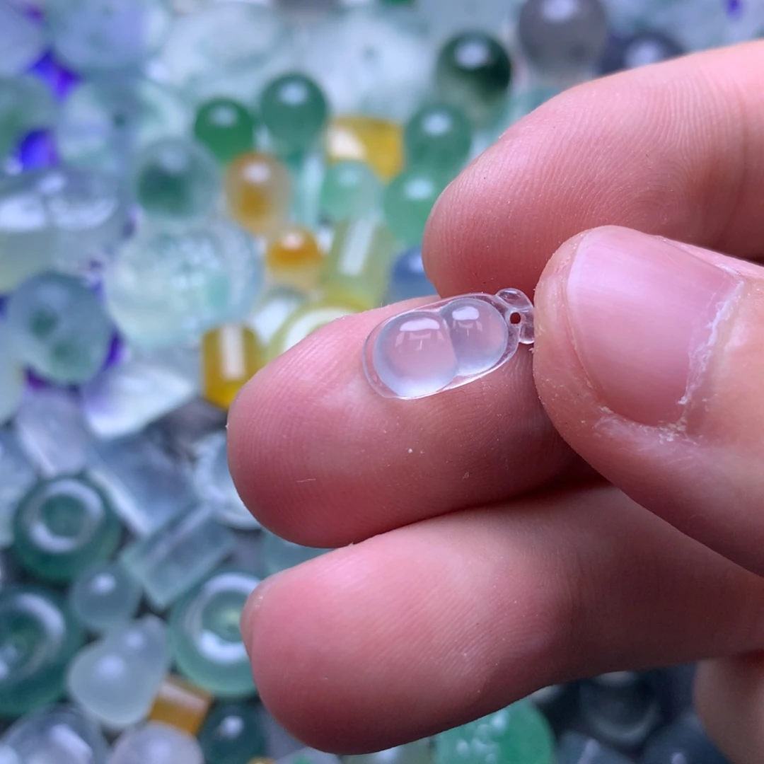 定制翡翠未镶嵌挂件