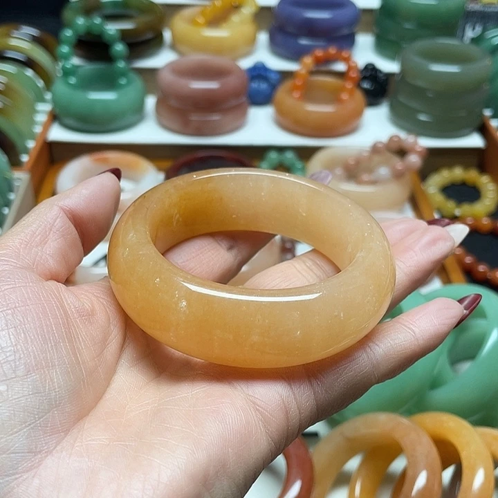 石英质玉（非洲翠）合金手镯