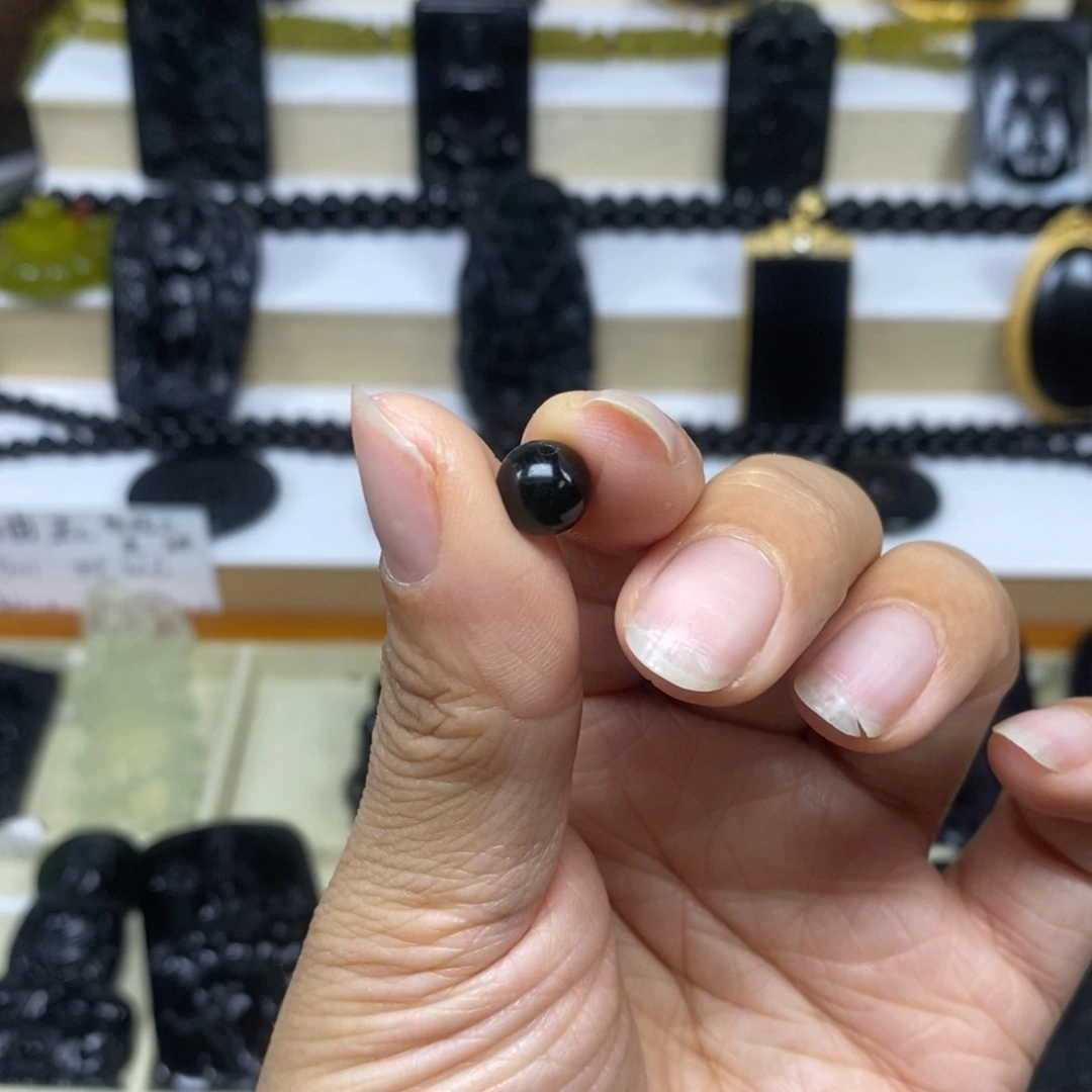 蛇纹石玉吊坠未镶嵌g****g