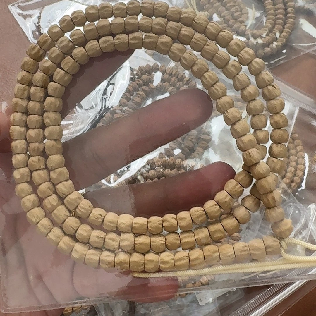 您***吊坠柏香籽/百香籽方块