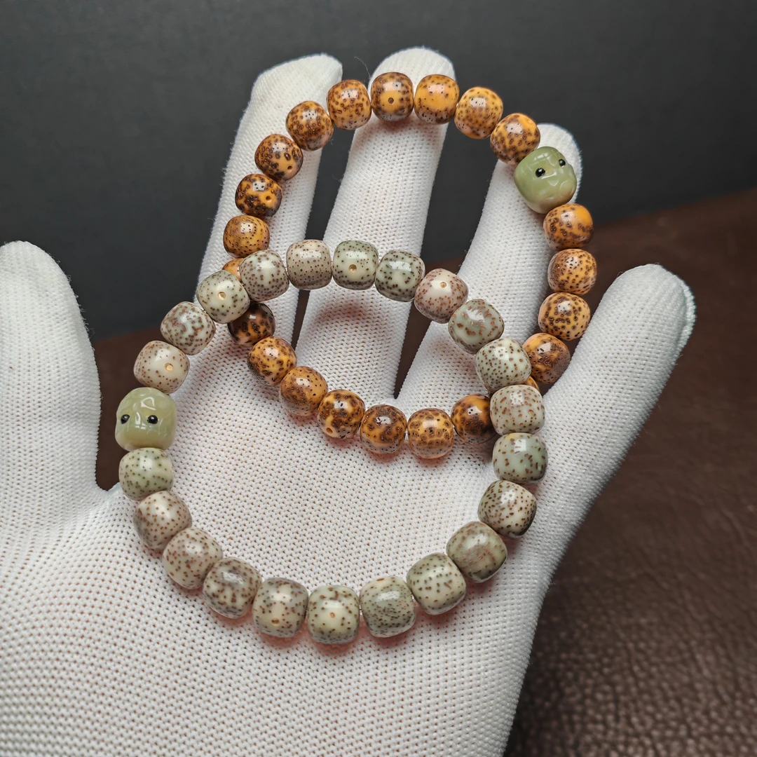 海南原生态石玉料奶奶灰星月菩提手串老型无相星月菩提