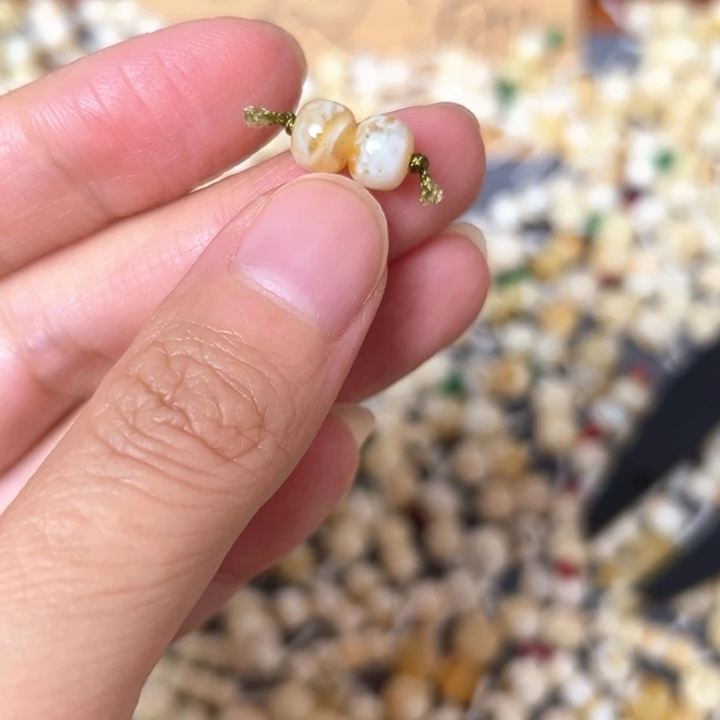 裸石蜜蜡未镶嵌6.5mm一对