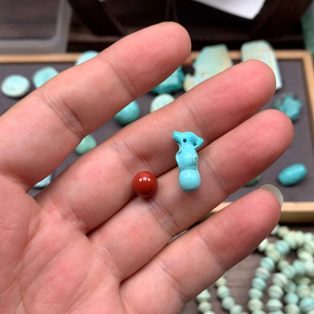 南红玛瑙雕刻未镶嵌