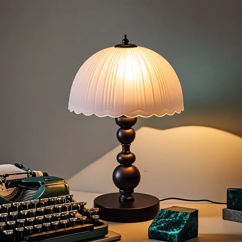 中古美式侘寂风台灯卧室床头灯复古高级感轻奢小夜灯卧室睡眠灯