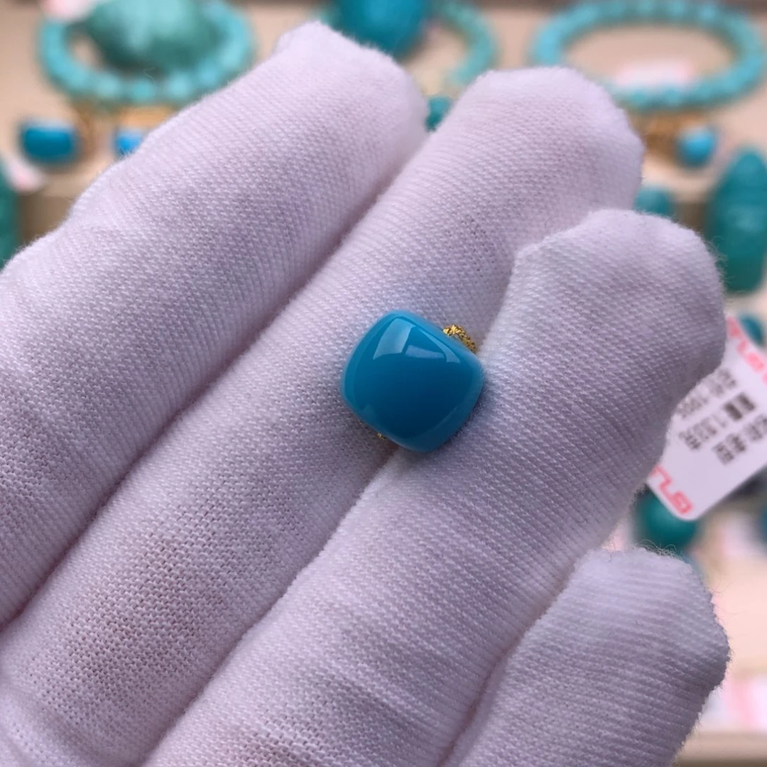 绿松石未镶嵌珠宝奇石9.8×8.6