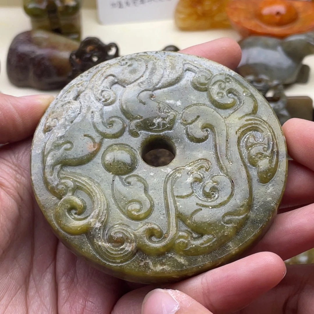 未镶嵌蛇纹石玉摆件100