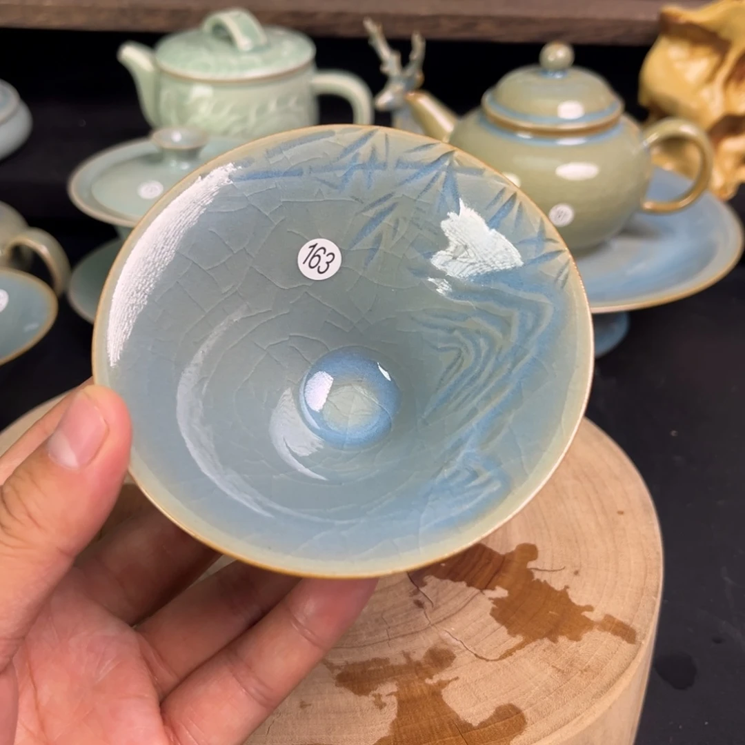 【闪购商品】雕刻斗笠汝瓷天蓝