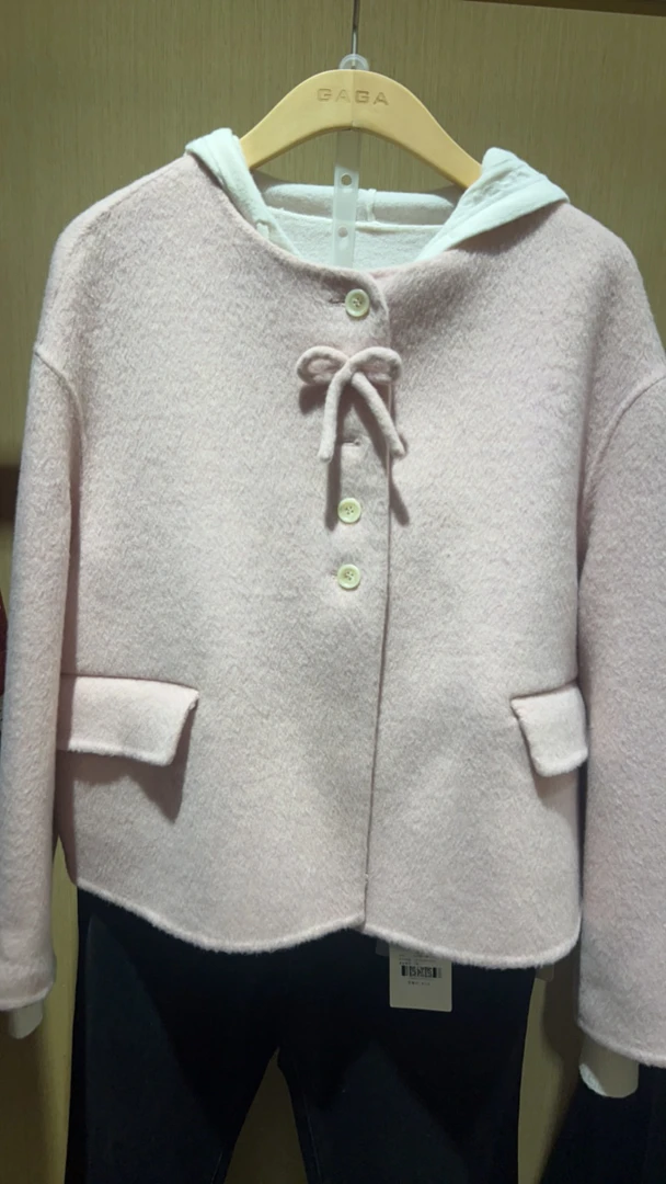 蝴蝶结显瘦百搭款外套