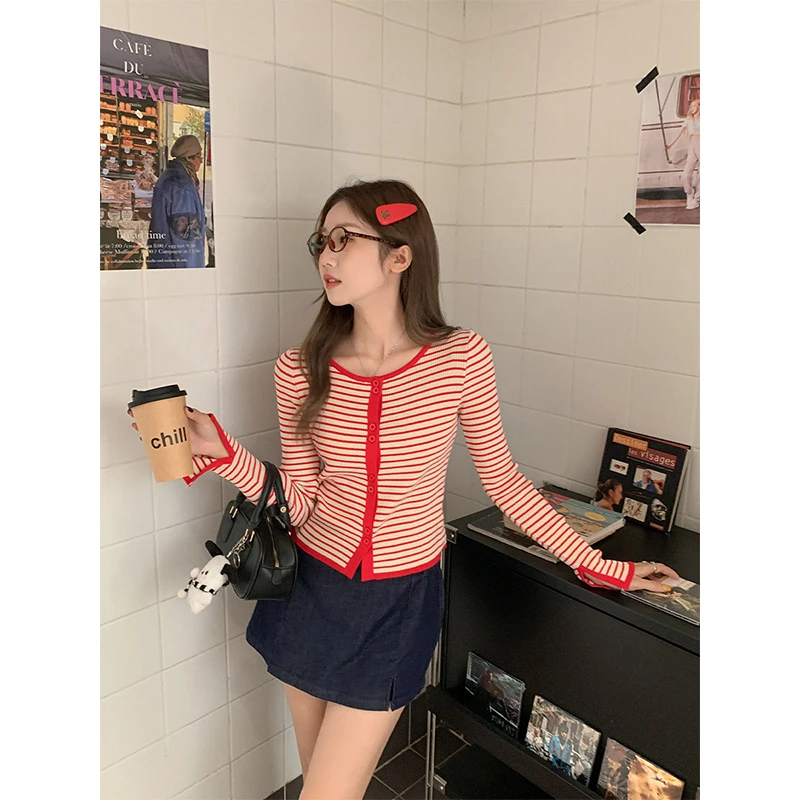 辣妹条纹设计感长袖针织开衫女秋季新款高级感百搭打底衫甜美上衣