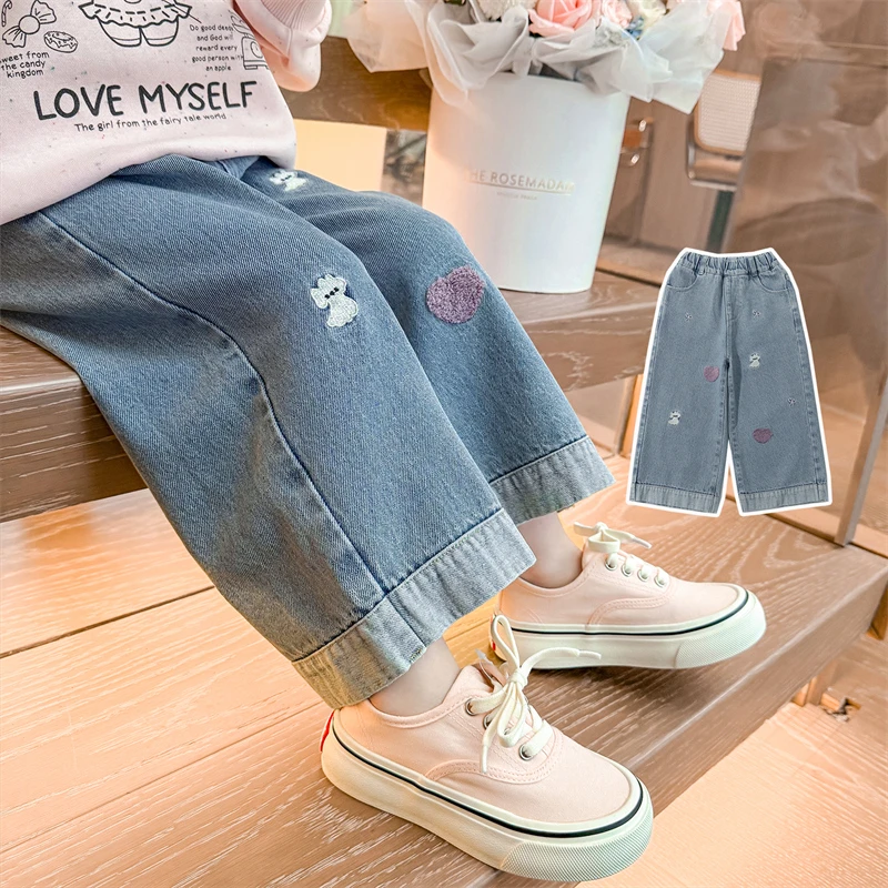 女童爱心直筒牛仔裤洋气儿童春秋季新款宝宝宽松休闲裤小女孩长裤