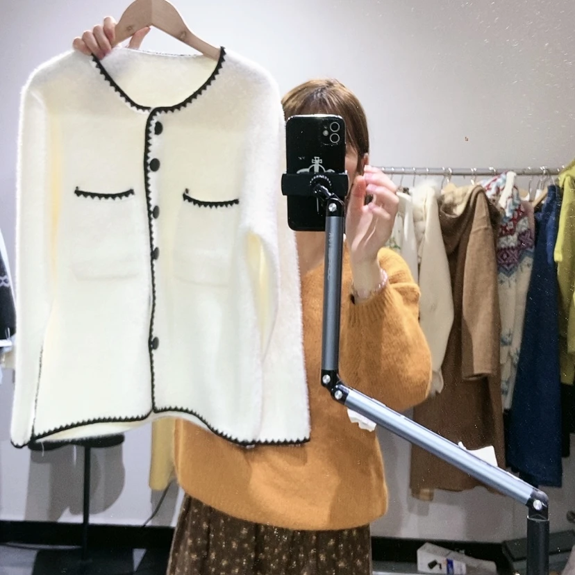 【闪购商品】米白开衫