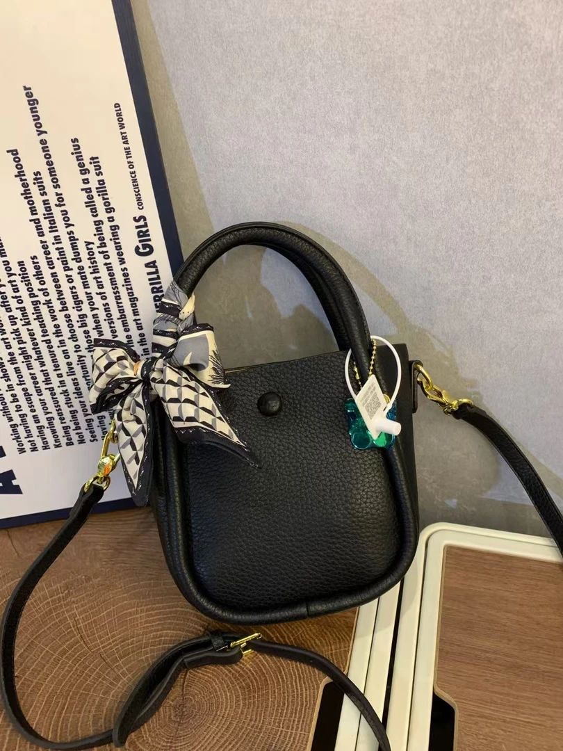 小众平价女包【直播链接】轻奢百搭高级斜挎手提腋下女包