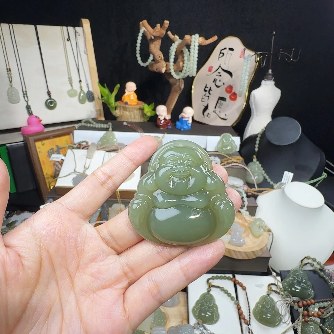 *****颈饰未镶嵌和田玉