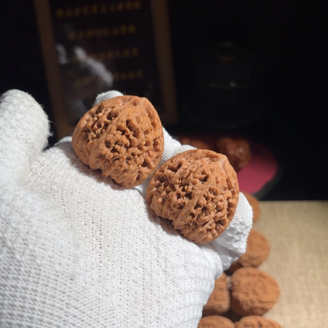 文玩核桃吊坠41正三角