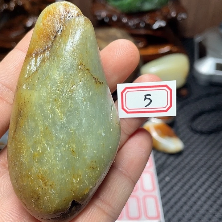 未镶嵌和田玉挂件5