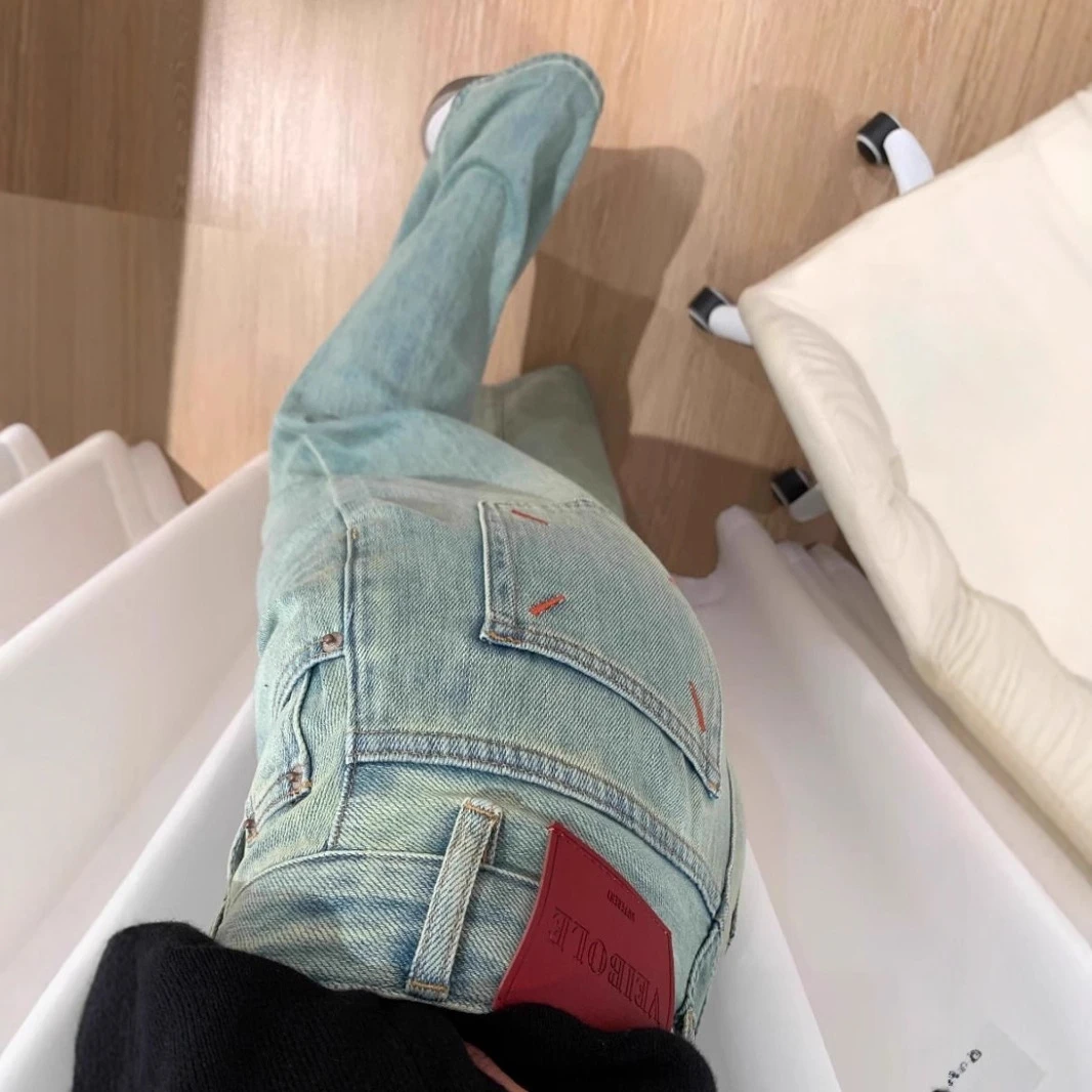 高腰浅色宽松直筒牛仔裤女2025春季新款浅蓝色简约百搭刺绣阔腿裤