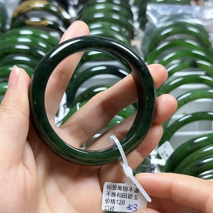 和田玉（碧玉）未镶嵌手镯正圈53有瑕