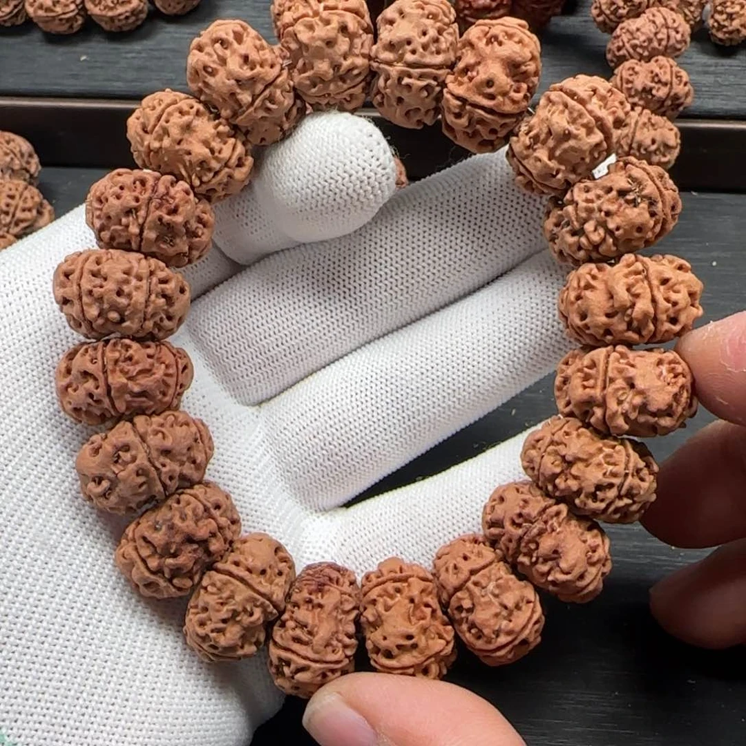 金刚菩提吊坠20mm天然纽扣（扇面）