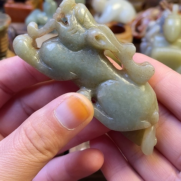 和田玉（糖玉）未镶嵌颈饰