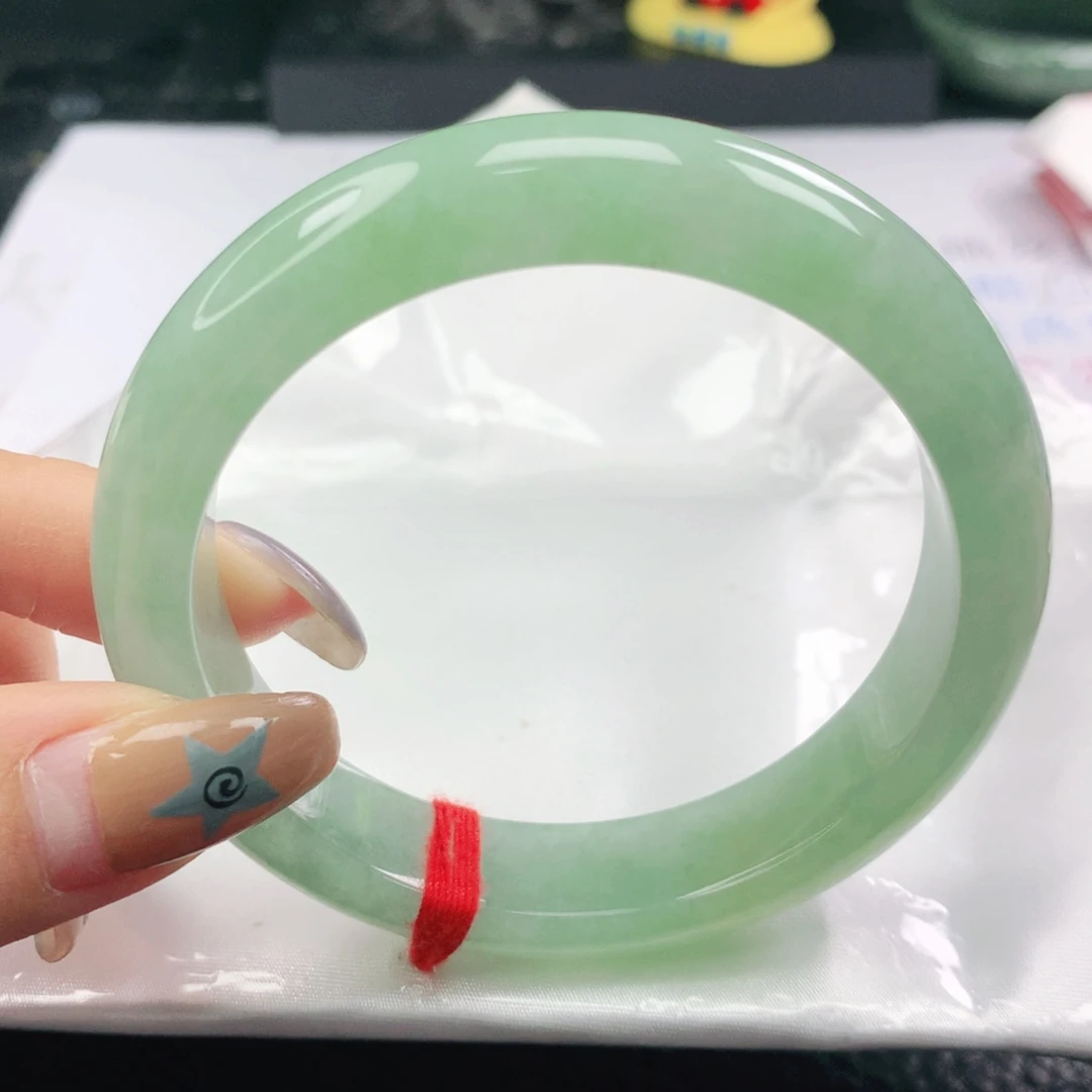 翡翠未镶嵌手镯翡翠56.4果绿正圈