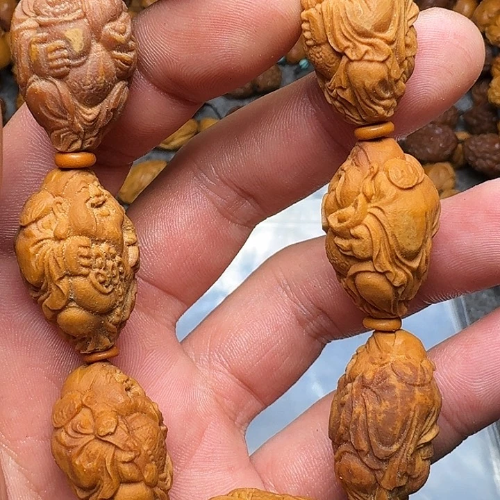 橄榄核手串R**—我的小