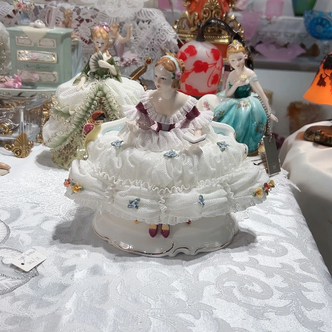 陶瓷2980福利看书款蕾丝娃娃