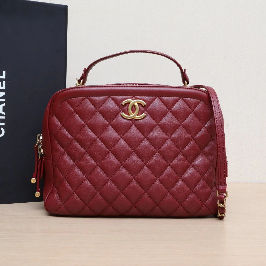 95新 Chanel/香奈儿 【娇活动】红色皮革C26开手提相机包25684652