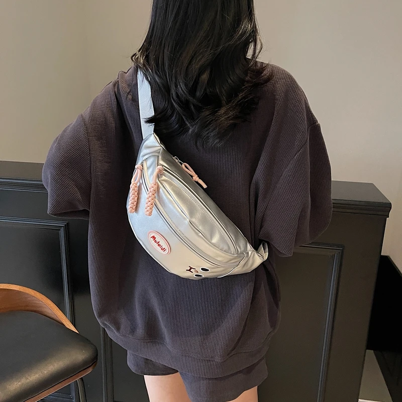 高级感包包斜挎腰包小众百搭女包2025新款潮单肩包斜挎包网红胸包
