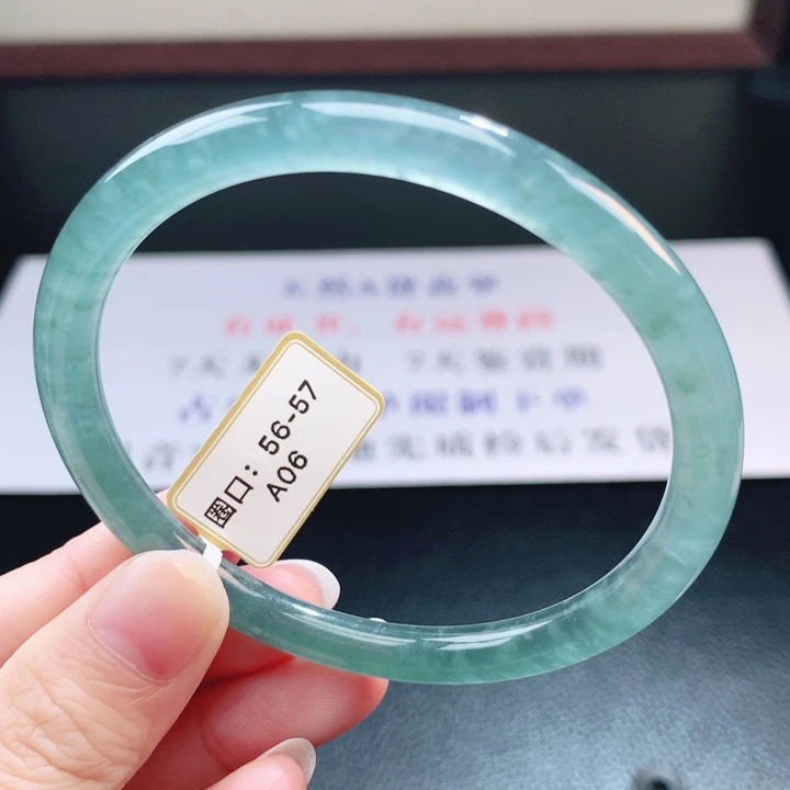 翡翠未镶嵌手镯翡翠手镯69