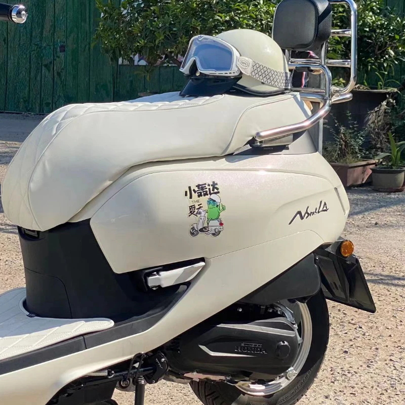 超好看！小轰达的夏天头像同款摩托车贴纸潮 本田摩托 小轰达