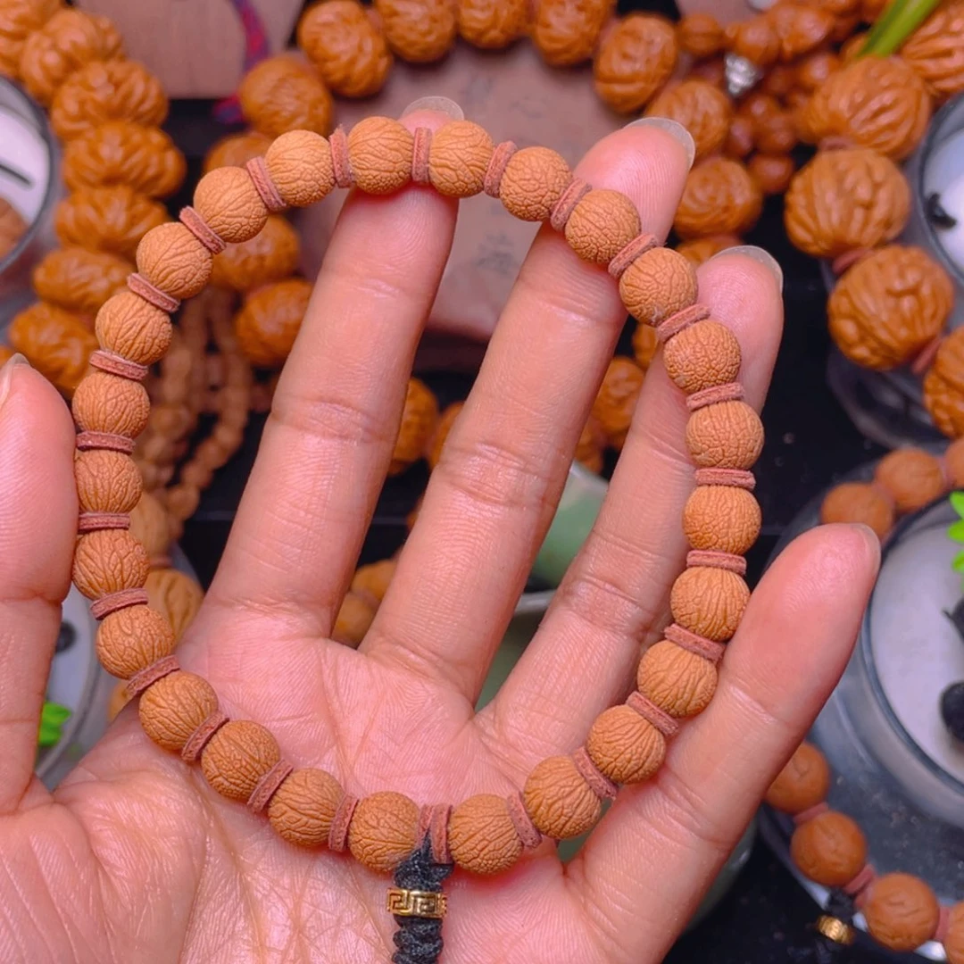 A***c吊坠桃核秀秀秀秀666