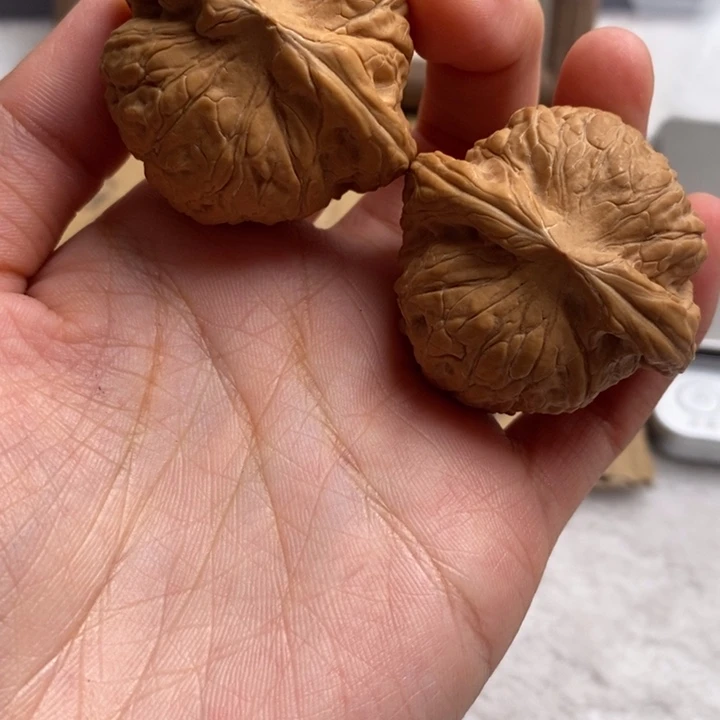 文玩核桃吊坠哈****雷乾隆磨