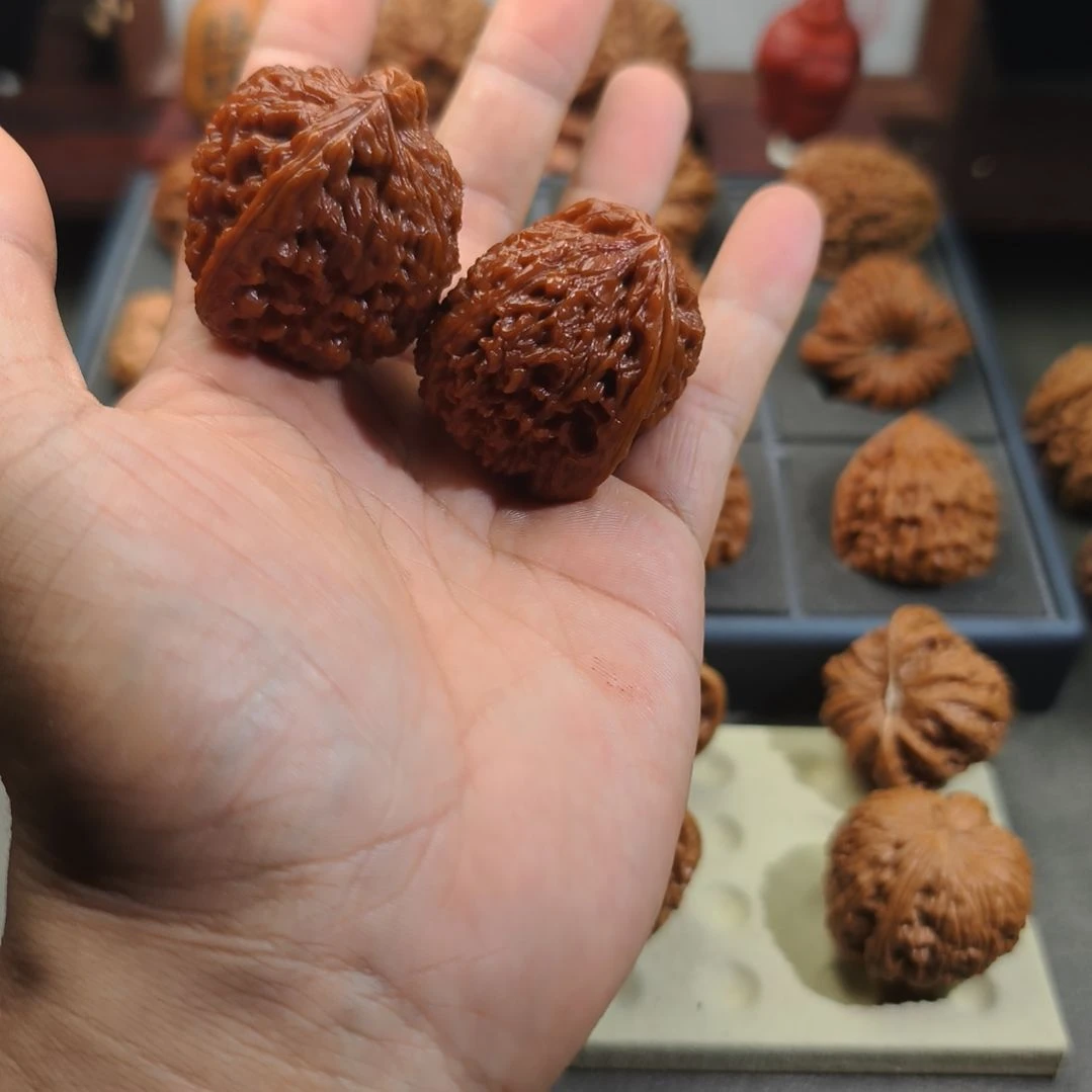 蒋****吊坠文玩核桃39南疆石