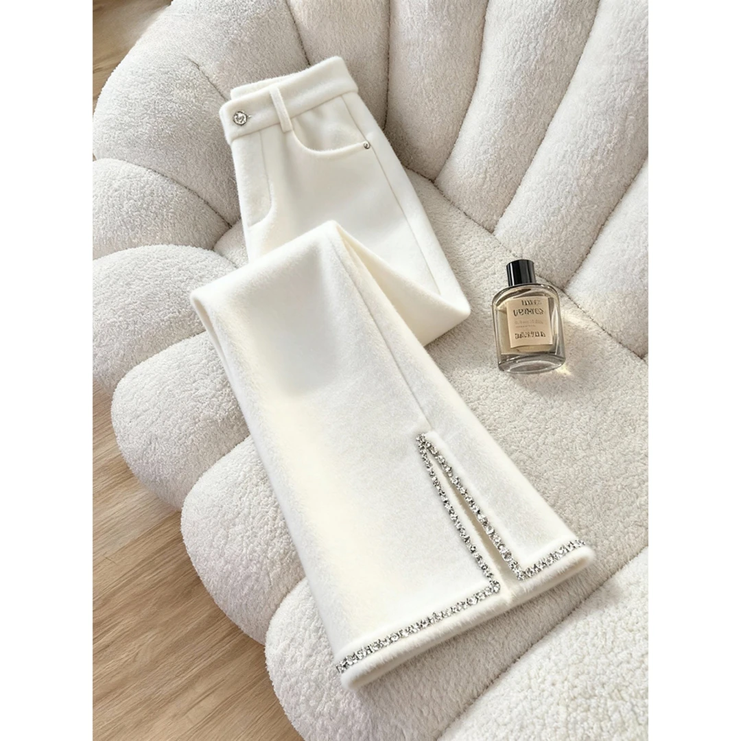 今年流行爆款超火高级感超好看梨形身材遮胯白色开叉阔腿裤子女冬