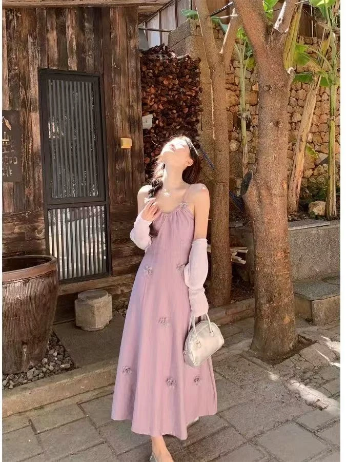 温柔风吊带连衣裙春季设计感收腰显瘦长裙外穿套装森系韩版法式