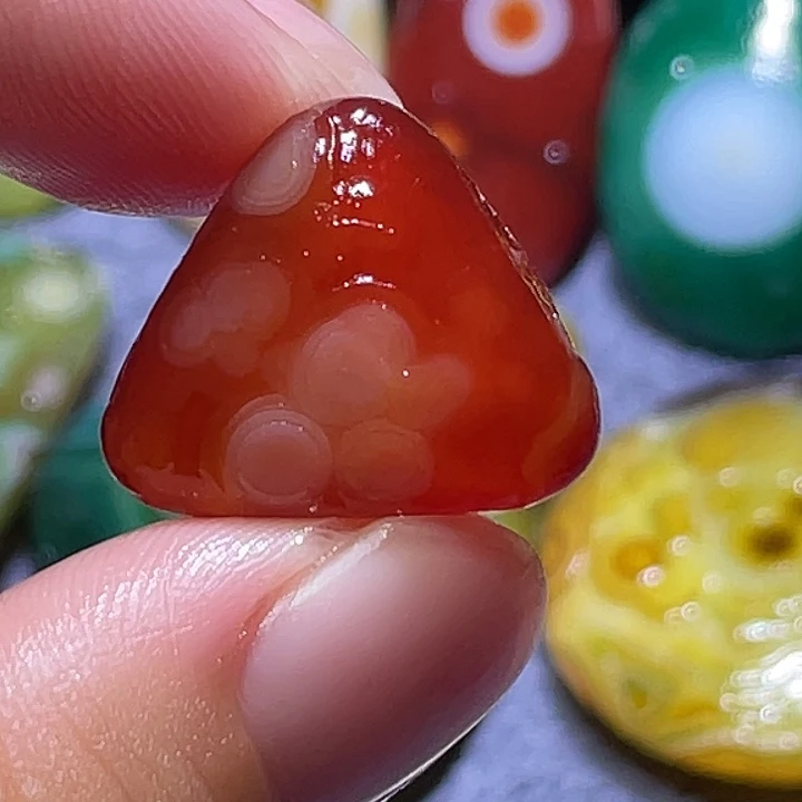 玛瑙/玉髓未镶嵌珠宝奇石