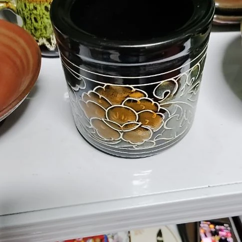 瓷片五厂，七厂，瓷器摆件，瓷片！都有微瑕疵。