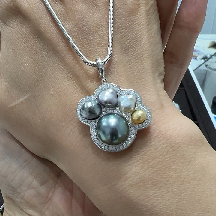 颈饰银S925镶嵌海水珍珠F**i