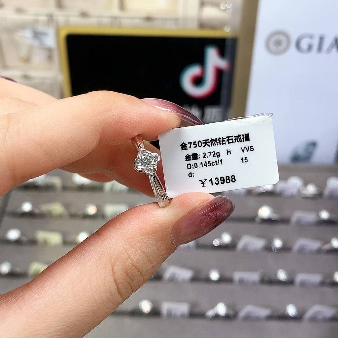 S****戒指/指环18K金镶嵌钻石A18100145