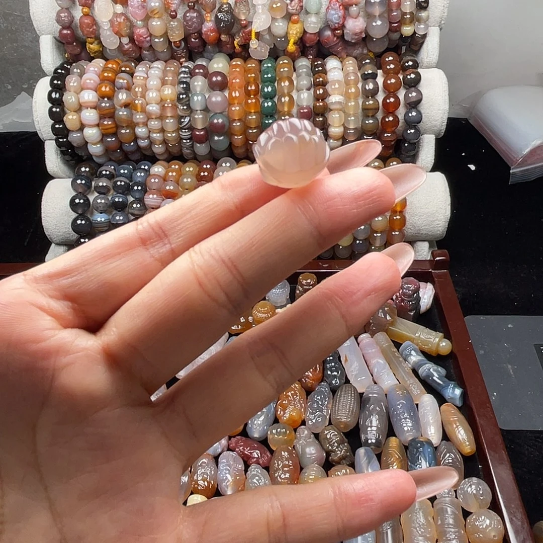 未镶嵌玛瑙/玉髓珠宝奇石