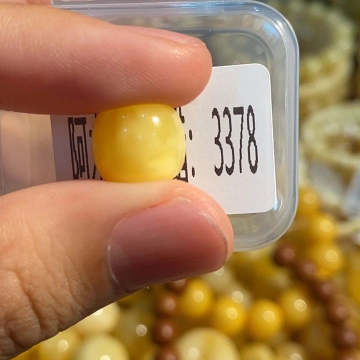 琥珀未镶嵌珠宝奇石3378
