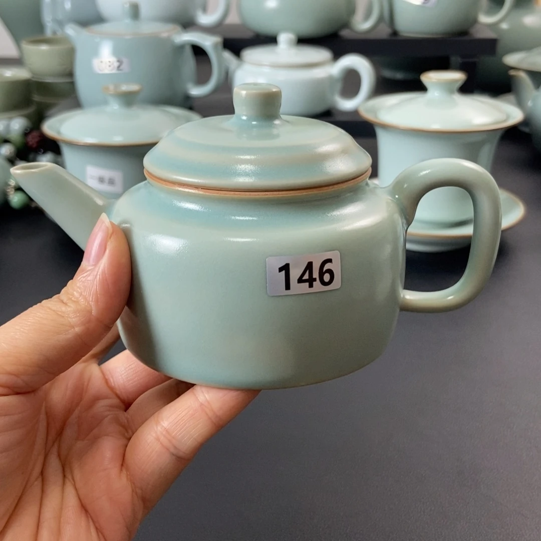 壶一级品仿古釉德中壶